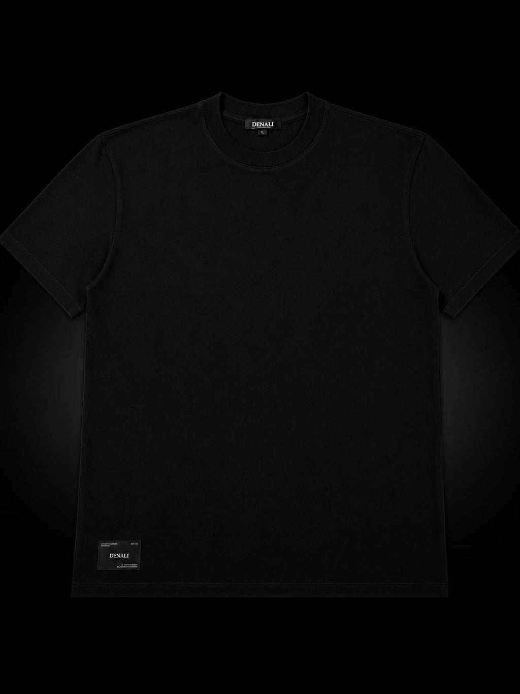 Vista delantera Black Ice DL — camiseta oversized Full Black con logo DL en pedrería — DENALI